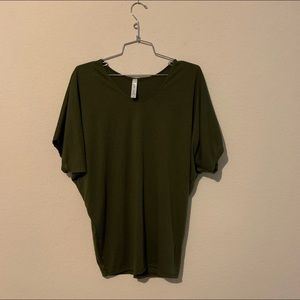 NWOT Olive Green Short Sleeve Dolman Tunic